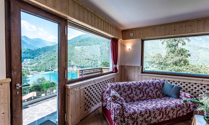 Pieve di Ledro Apartment | Holiday apartment with grill and outdoor pool