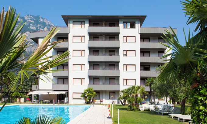 Riva del Garda Apartment | Holiday apartment with balcony and swimming pool