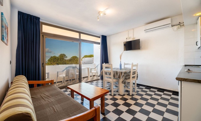 Es Pujols Apartment | Holiday Apartment "Bilo 301" with Private Terrace & Wi-Fi