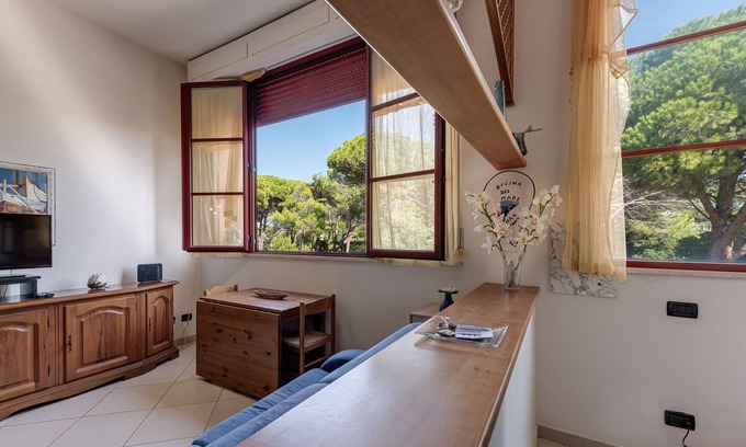 Calambrone Apartment | Holiday Apartment "Casa Boss Tirrenia Stella Maris" with A/C & Wi-Fi