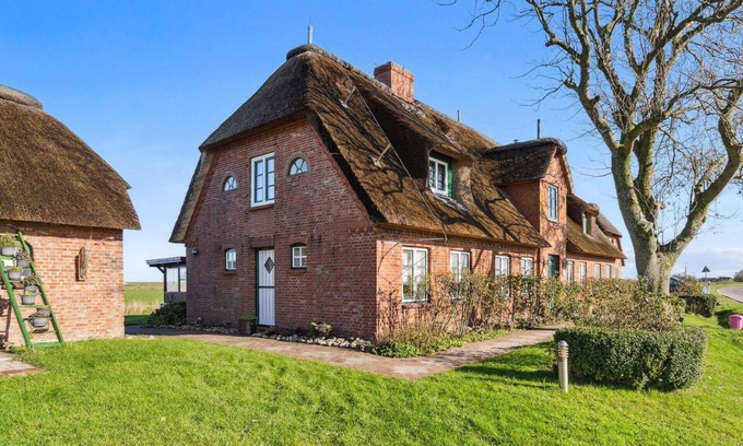 Pellworm House | Holiday apartment Pellworm (Ort) for 1 - 4 persons with 2 bedrooms - Holiday house