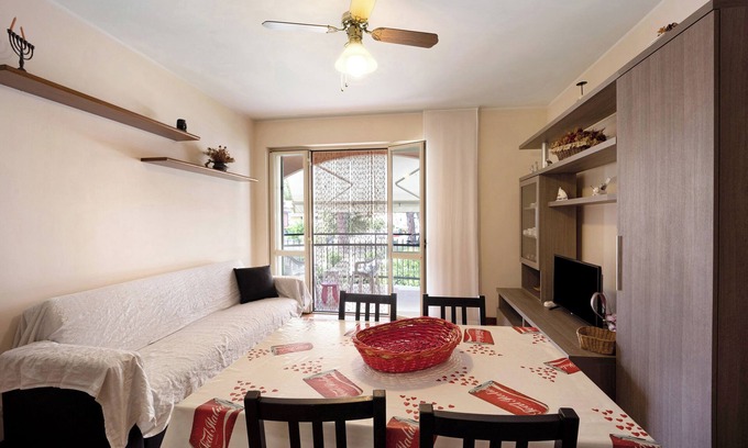 Marina di Andora Apartment | Holiday Apartment Giosy's Home close to the Beach with Shared Terrace