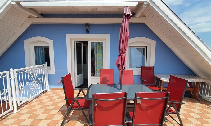 Balatonfured Apartment | Holiday apartment with air conditioning internet and view