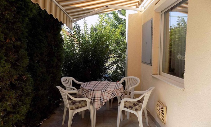 Balatonlelle Apartment | Holiday apartment with children's swing and grill