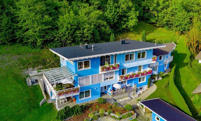 Flattach Apartment | Holiday apartment In a quiet and sunny slope