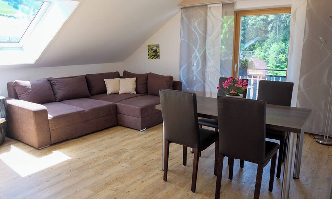 Untermunstertal Apartment | Holiday Apartment 'Mühlefelsen, Type B' with Mountain View, Balcony and Wi-Fi in Münstertal