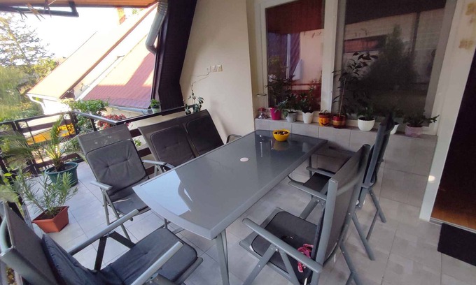Siofok Apartment | Holiday apartment near the beach with large terrace and air conditioning