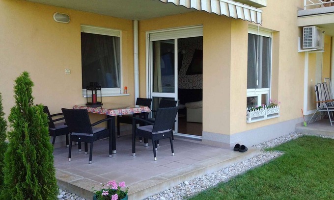Siofok Aranypart Apartment | Holiday apartment only 20 m from the beach