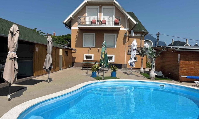 Gyenesdias Apartment | Holiday apartment with heated pool and internet