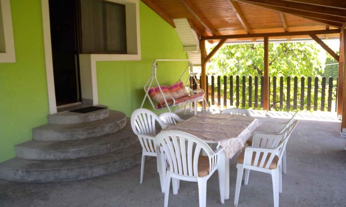 Gyenesdias Apartment | Holiday apartment with terrace, barbecue and WLAN
