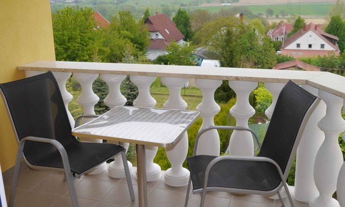 Alsopahok Apartment | Holiday apartment with WLAN in a quiet location