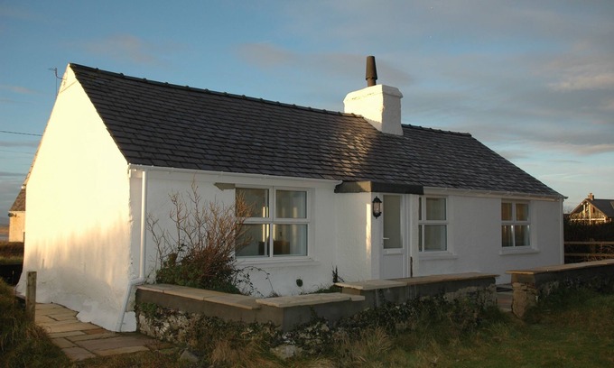 Rhosneigr Cottage | Holiday Beach Cottage In Rhosneigr Anglesey
