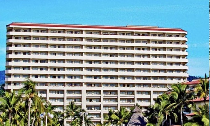 South Hotel Zone Resort | Holiday Club of Buganvilias Resort