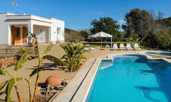 Sant Carles de Peralta House | Holiday house San Carlos de Peralta for 1 - 9 persons with 5 bedrooms - Holiday home