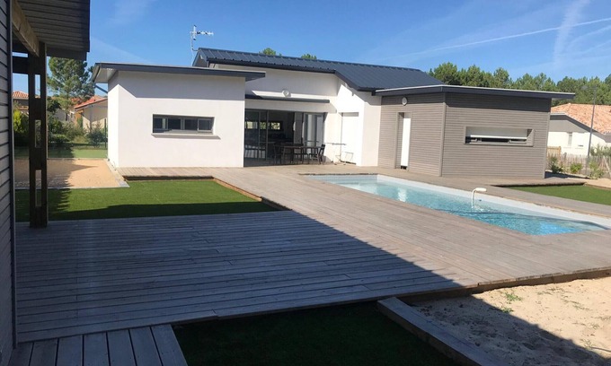 Mimizan-Plage House | Holiday home in Mimizan Beach - Modern comfort near the ocean