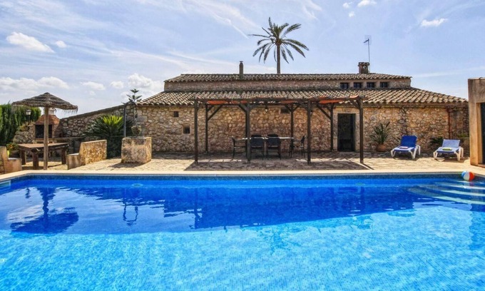 Vilafranca de Bonany House | Holiday house Vilafranca de Bonany for 1 - 8 persons with 4 bedrooms - Holiday house