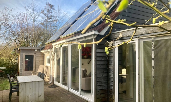 Anjum House | Holiday home - 8 persons - with sauna at the Lauwerslake near Wadden Sea