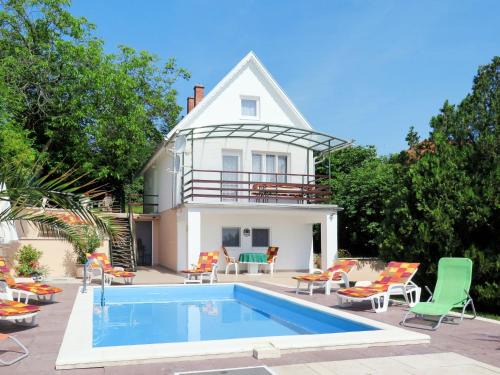 Balatonalmadi House | Holiday Home Annemarie by Interhome