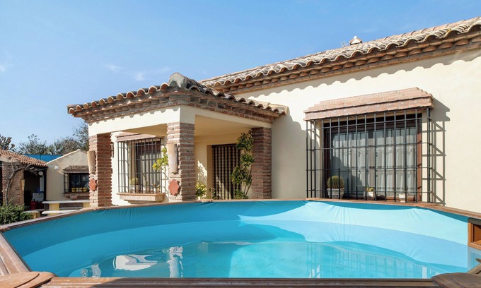 Arriate House | Holiday Home 'Ayala' with Mountain View, Private Pool and Wi-Fi