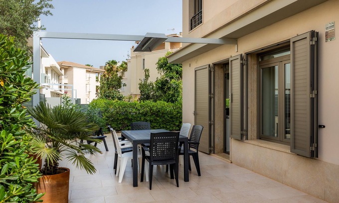 Can Picafort House | Holiday Home 'Casa Juan' with Sea View, Wi-Fi and Air Conditioning