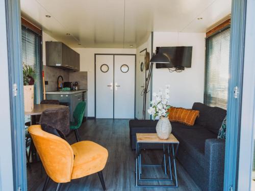 Municipality of Uitgeest Resort | Holiday Home De Meerparel-1 by Interhome