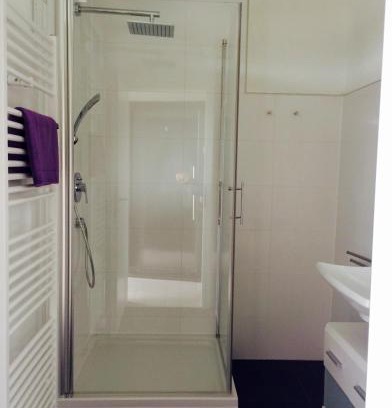 Ransbach-Baumbach Apartment | Holiday Home Dee/Syre am Erlenhofsee