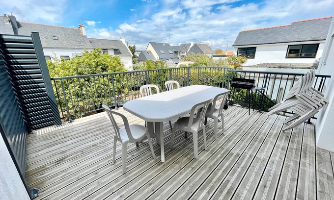 Le Fort Bloque House | Holiday Home 'Des Sables - 50m De La Plage' with Private Terrace, Private Garden and Wi-Fi