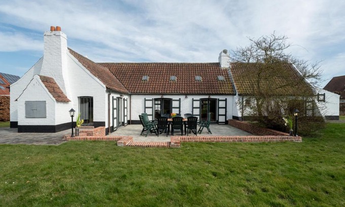 Klemskerke House | Holiday Home Dunezwin - protected cultural heritage by Interhome