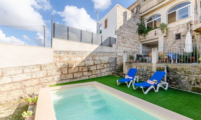 Maria de la Salut House | Holiday home near Maria de la Salut Town