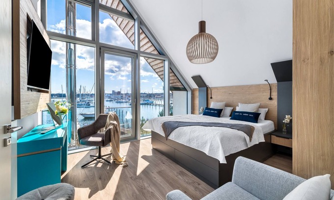 Heiligenhafen House | Holiday home for 8 guests with 170m² in Heiligenhafen (22550)