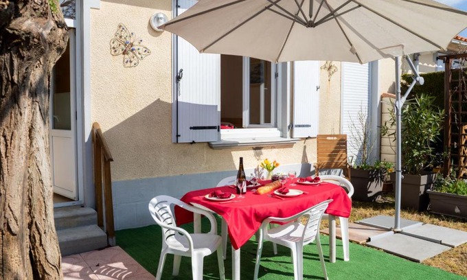 La Bernerie-en-Retz House | Holiday Home Le Cocon by Interhome