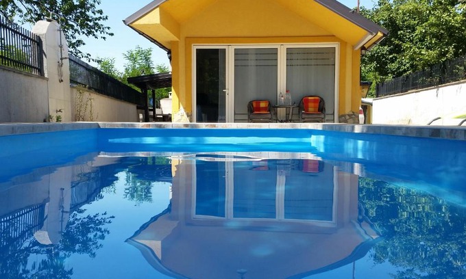 Gornja Toplica House | Holiday Home Hill House