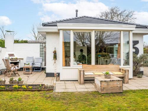 Renesse House | Holiday Home Horizon by the Sea by Interhome