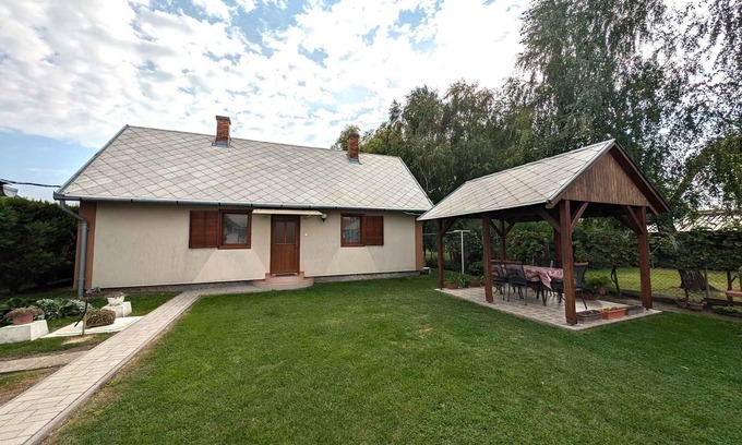 Balatonmariafurdo House | Holiday home close to Lake Balaton