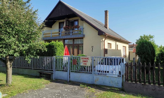 Balatonmariafurdo House | Holiday home in the city center, in a quiet place
