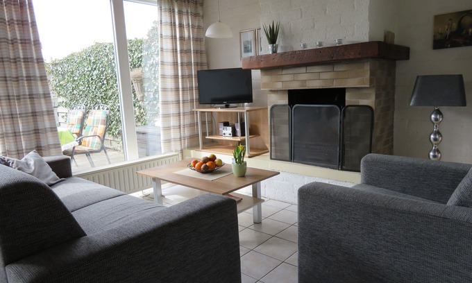 Bruinisse House | Holiday Home in 'Aquadelta-de Kreek in Zeeland