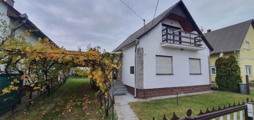 Balatonfenyves House | Holiday home in Balatonfenyves 18415