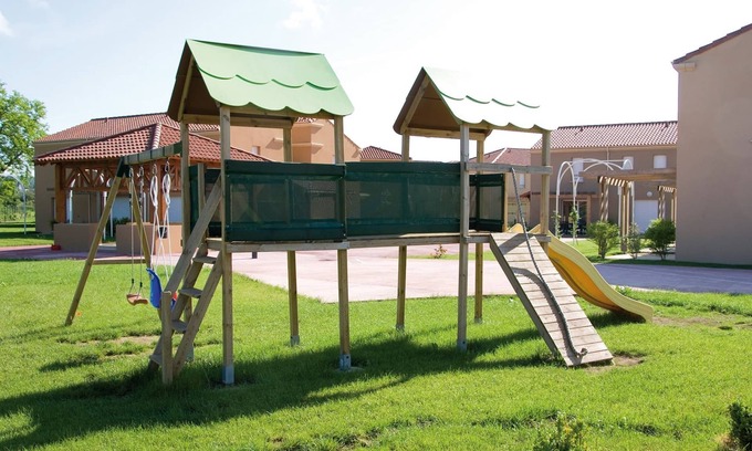 Bergerac House | Holiday Home in Bergerac near Château de Bridoire