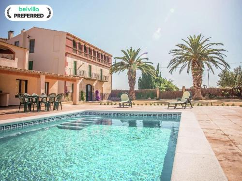 Sant Pere Pescador House | Holiday Home in St Pere Pescador with Pool