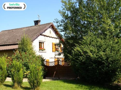 La Chapelle-aux-Bois House | Holiday Home in La Chapelle with Garden
