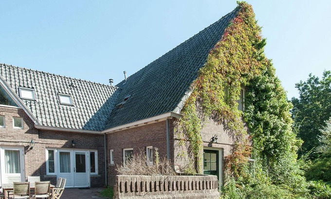 Bergen aan Zee House | Holiday Home in Bergen near North Sea Beach