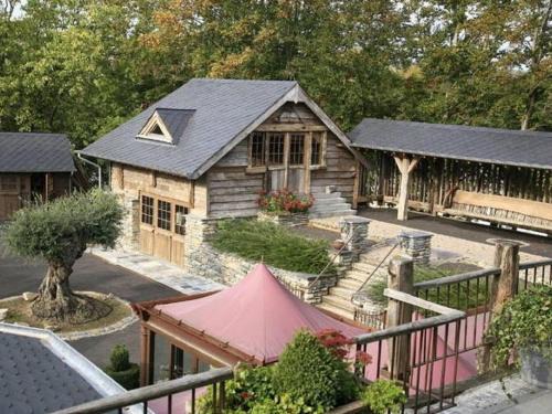 Vielsalm House | Holiday Home in Vielsalm with Garden