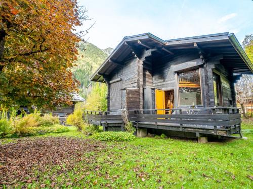 Les Bossons House | Holiday Home Les Mazots de La Renardiere by Interhome