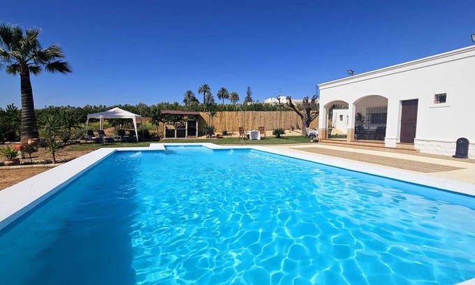 Marchena Cottage | Holiday Home Limones