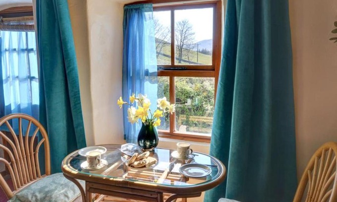 Trawsfynydd House | Holiday Home Llyn view cottage by Interhome