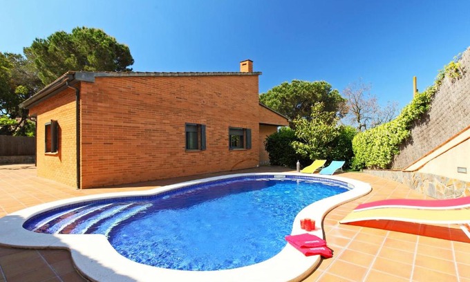 Vidreres House | Holiday Home Luz by Interhome
