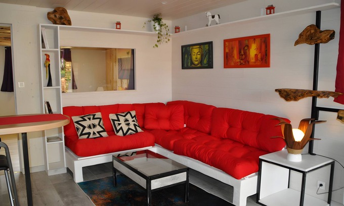 Sisteron House | Holiday Home 'Manzafaro' with Mountain View and Private Terrace