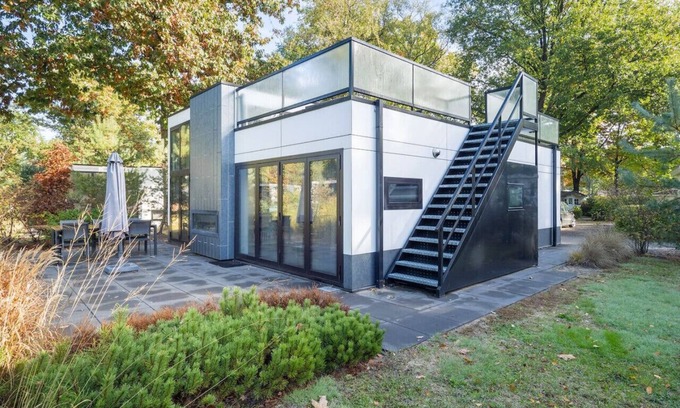 Municipality of Arnhem House | Holiday Home Maridu Forest Cube