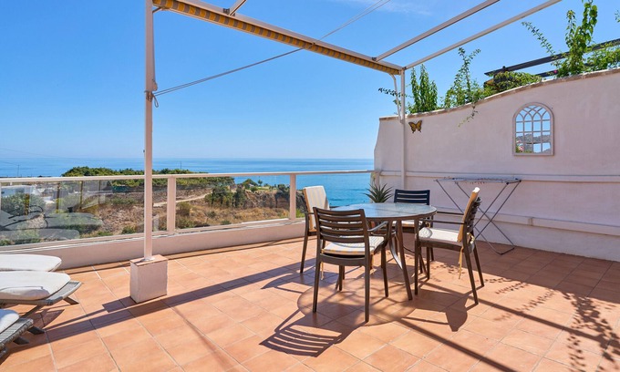 Chimenea House | Holiday Home 'Natalie' with Sea, Beach and Mountain Views