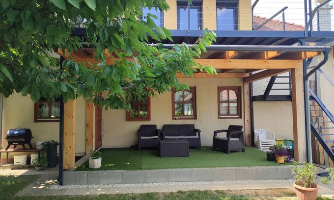 Balatonvilagos House | Holiday home near the Balaton bike path with bright and comfortable rooms